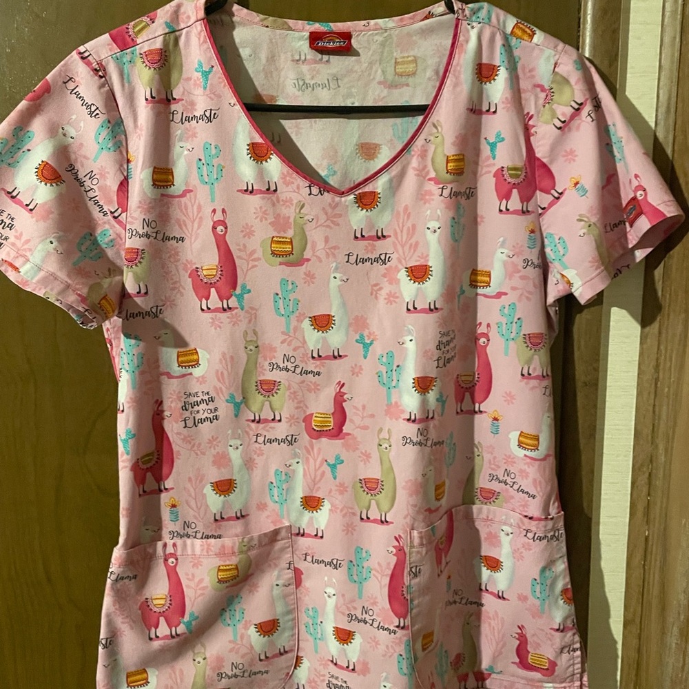 Dickies small scrub top